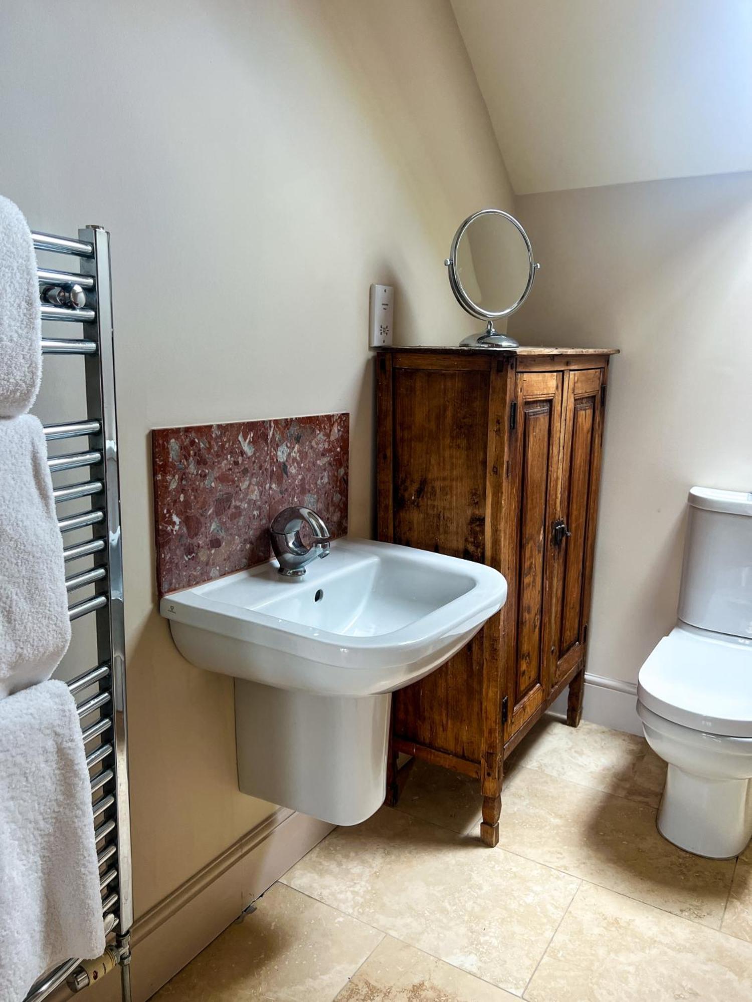 The Kings Arms Hotel Stowel Екстериор снимка