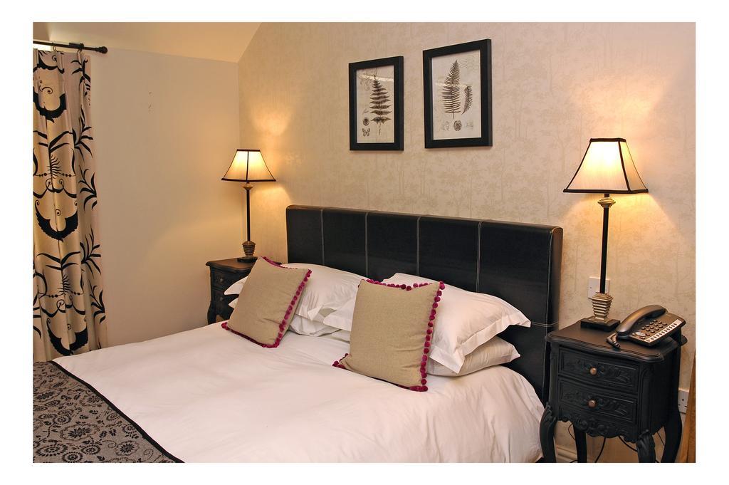 The Kings Arms Hotel Stowel Екстериор снимка