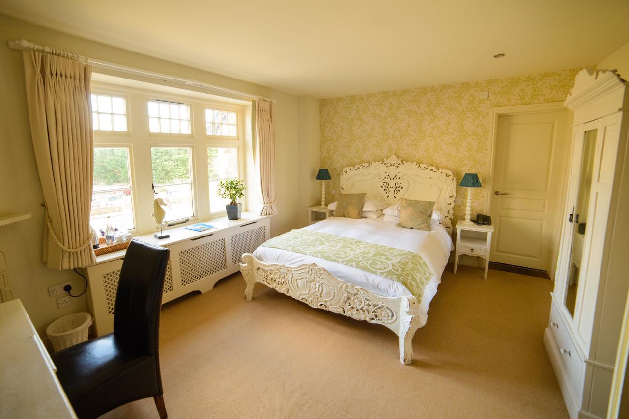 The Kings Arms Hotel Stowel Екстериор снимка