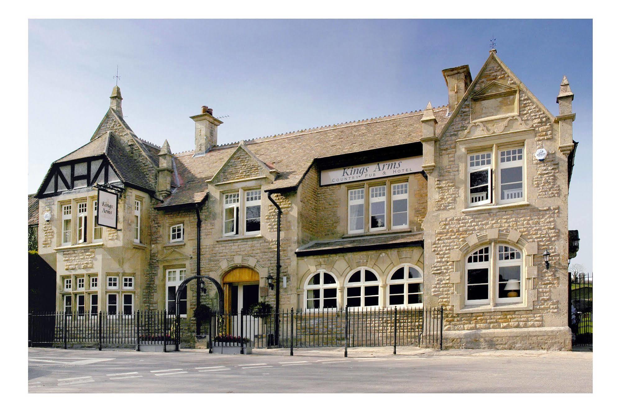 The Kings Arms Hotel Stowel Екстериор снимка